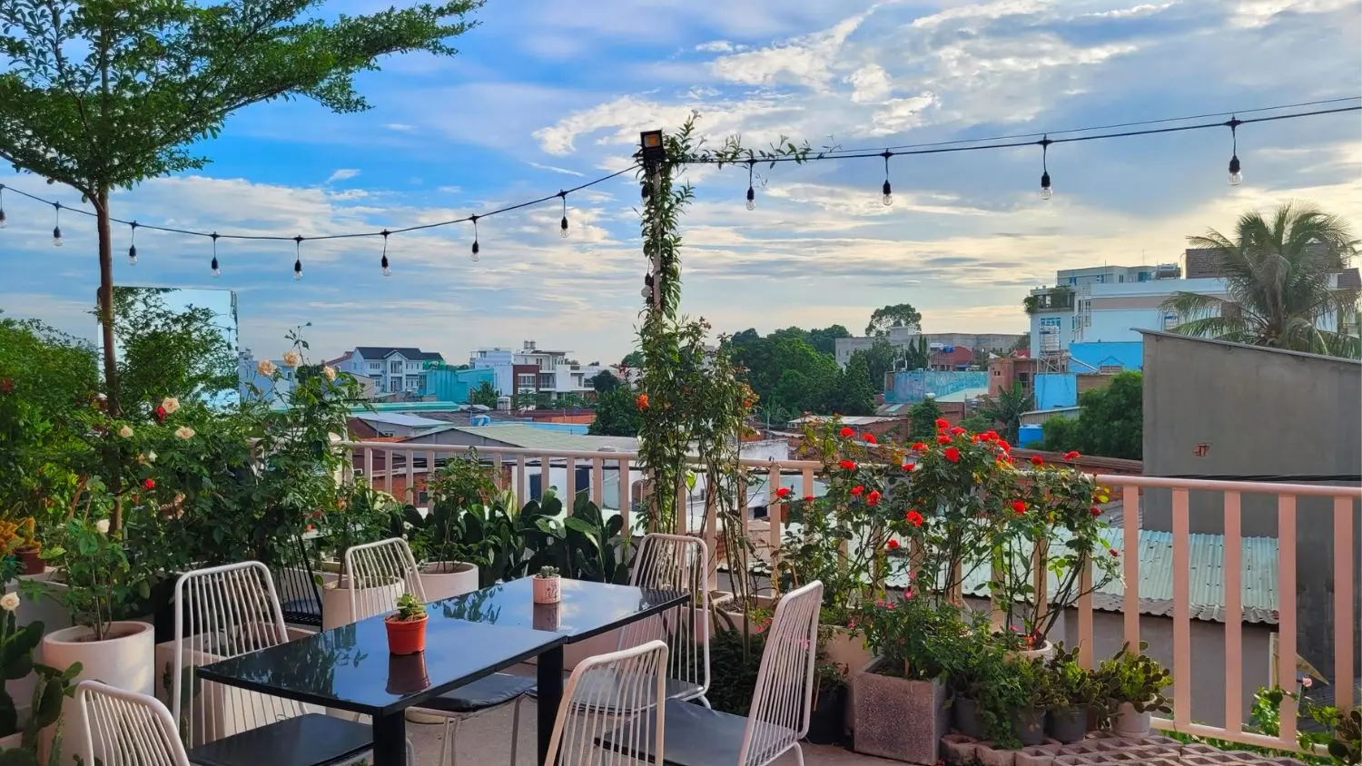 Sống ảo tại The T&iacute;n Coffee Tea, qu&aacute;n c&agrave; ph&ecirc; B&igrave;nh Dương view đẹp nức tiếng 5