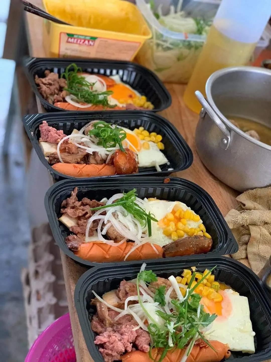 Tiệm b&aacute;nh m&igrave; chảo Anh B&eacute;o ngon nức tiếng B&igrave;nh Dương bạn nhất định phải thử 8