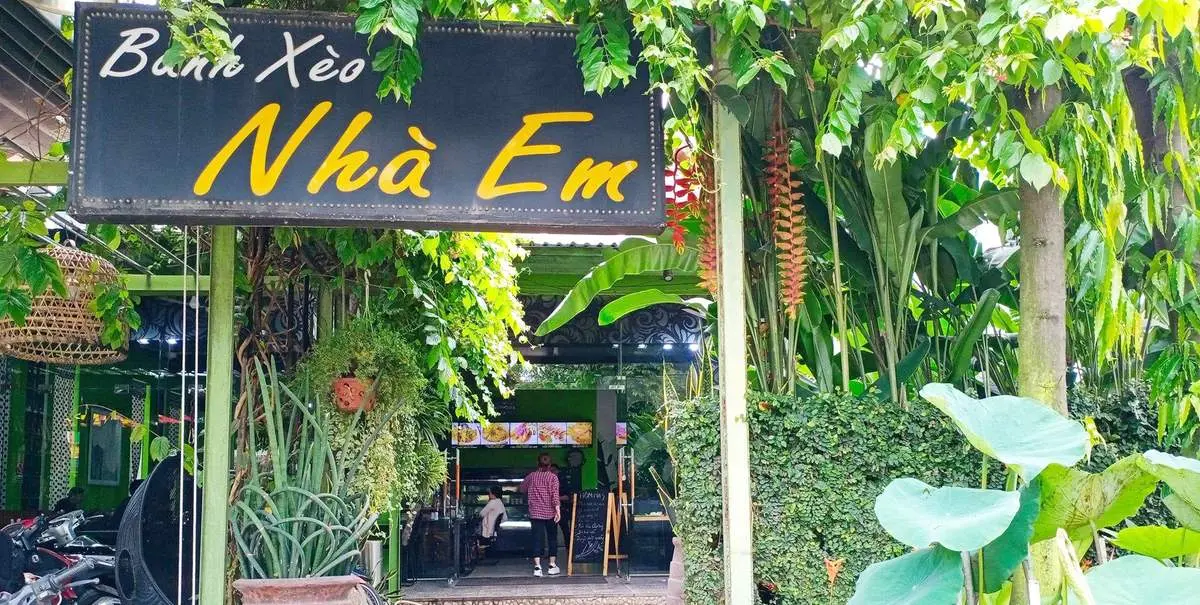 Ghé Bánh xèo Nhà Em thưởng thức điểm tâm siêu hấp dẫn