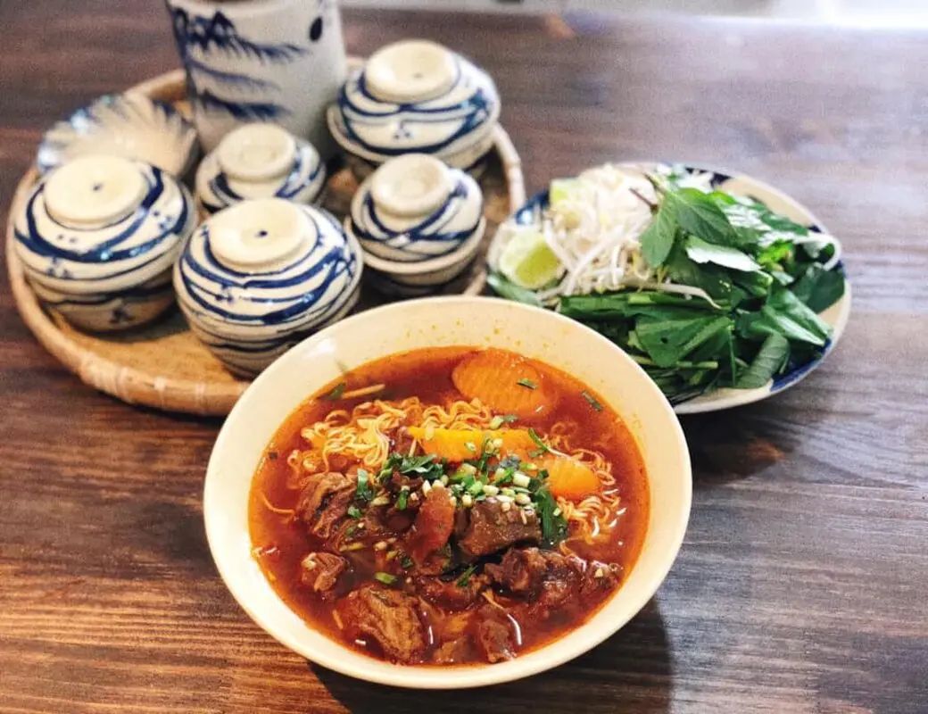 Tiệm bò kho niêu, quán ăn bình dân nổi tiếng ở thành phố Thủ Dầu Một