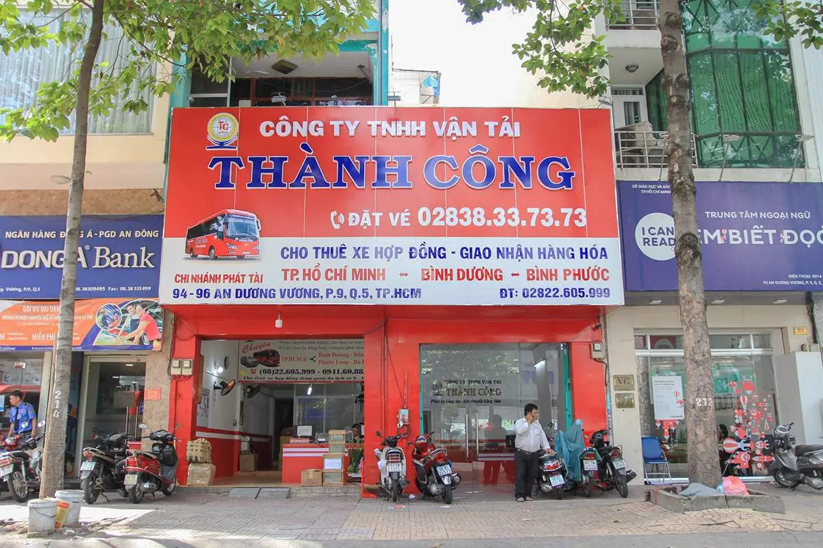 Điểm danh Xe kh&aacute;ch từ HCM đến B&igrave;nh Dương chất lượng nhất 6