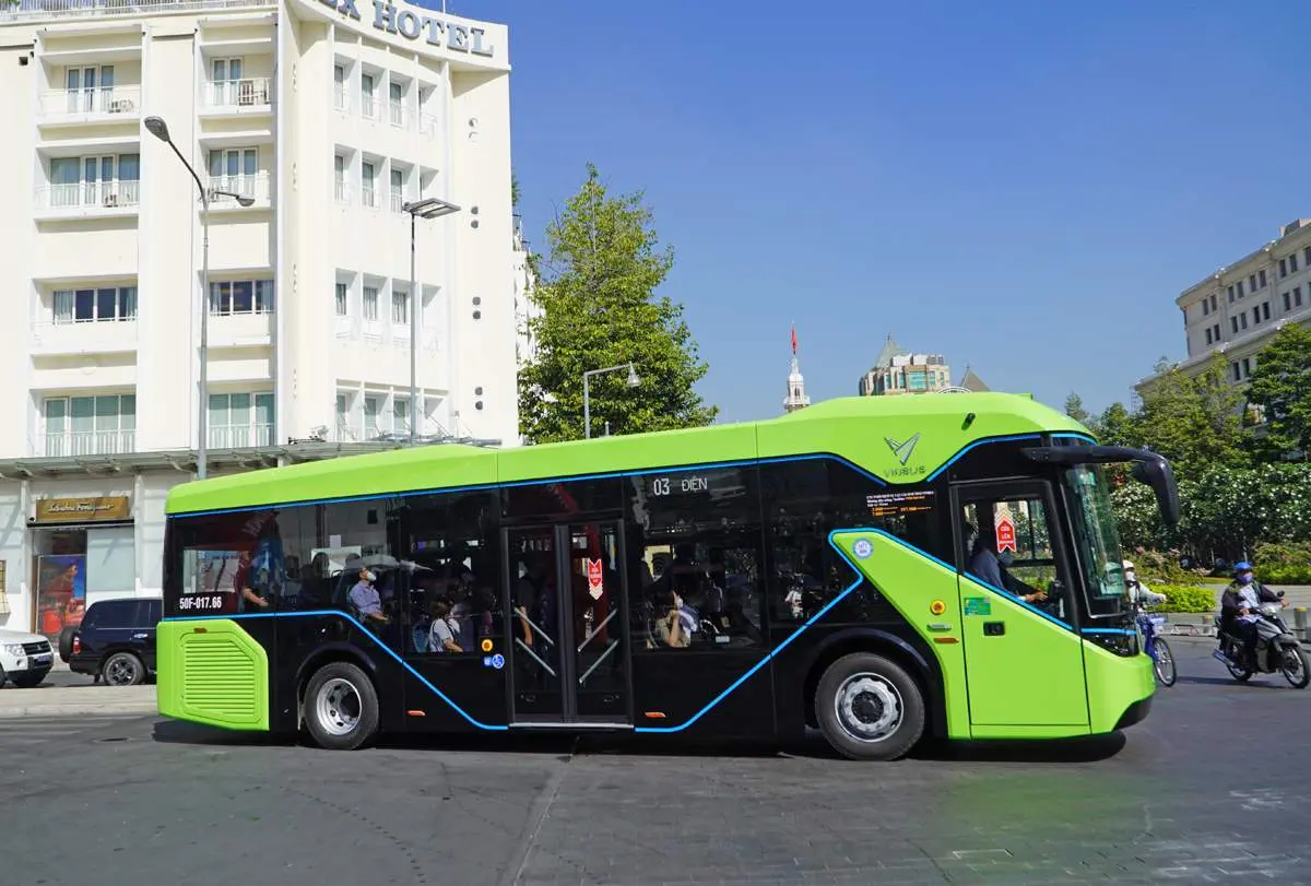 Đường đ&ecirc;́n h&ocirc;̀ Bình An c&ugrave;ng những trải nghiệm th&uacute; vị 3