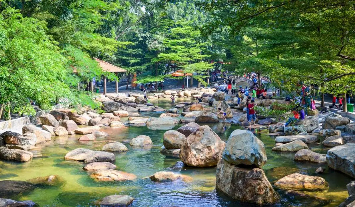 Nhanh tay bỏ t&uacute;i b&iacute; k&iacute;p di chuyển đến KDL Thủy Ch&acirc;u 3