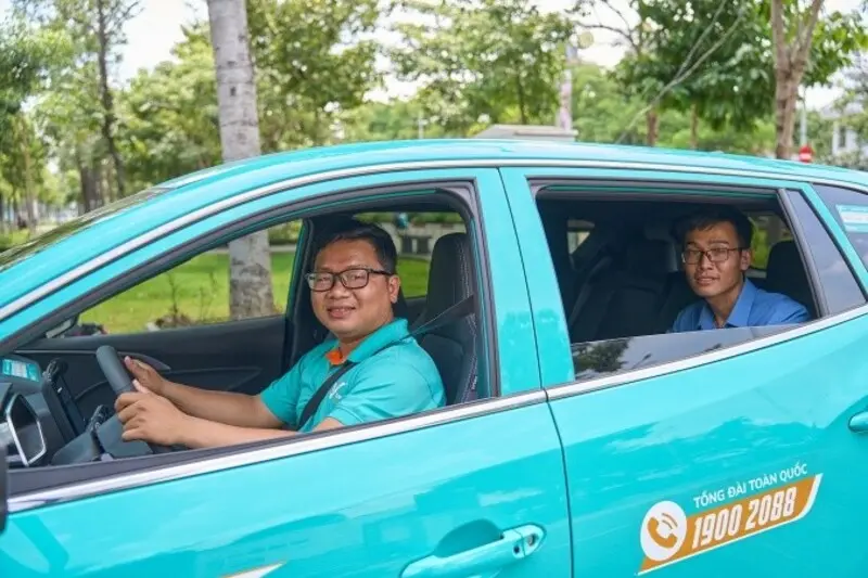 Top 9 h&atilde;ng taxi Bến C&aacute;t uy t&iacute;n, gi&aacute; tốt, dịch vụ chuy&ecirc;n nghiệp 4
