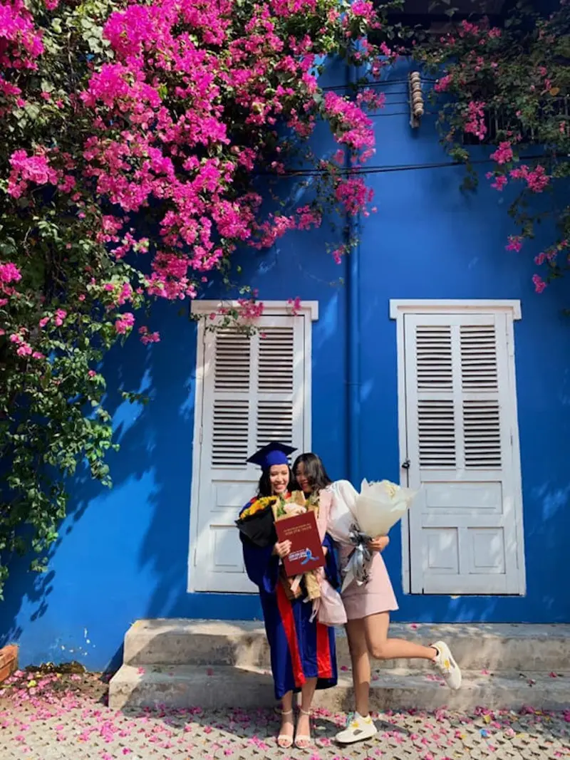 Đua nhau check-in B&igrave;nh Dương với bức tường sống ảo c&oacute; một kh&ocirc;ng hai 7