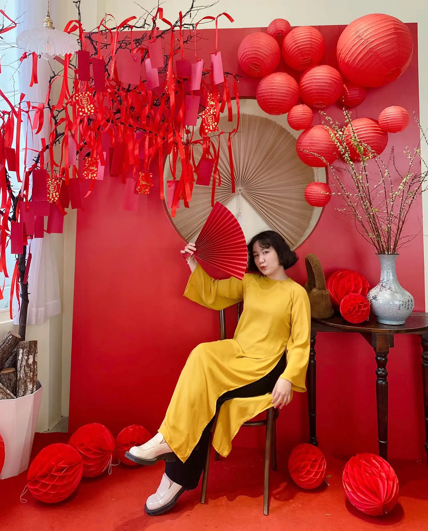 Kh&aacute;m ph&aacute; YIYI Dessert Cafe c&ugrave;ng c&ocirc; n&agrave;ng Th&aacute;nh Mỹ 4