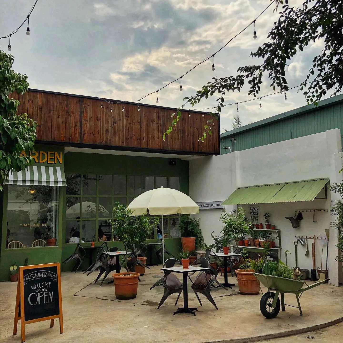 TIME coffee, tiệm c&agrave; ph&ecirc; của sự ngọt ng&agrave;o 2