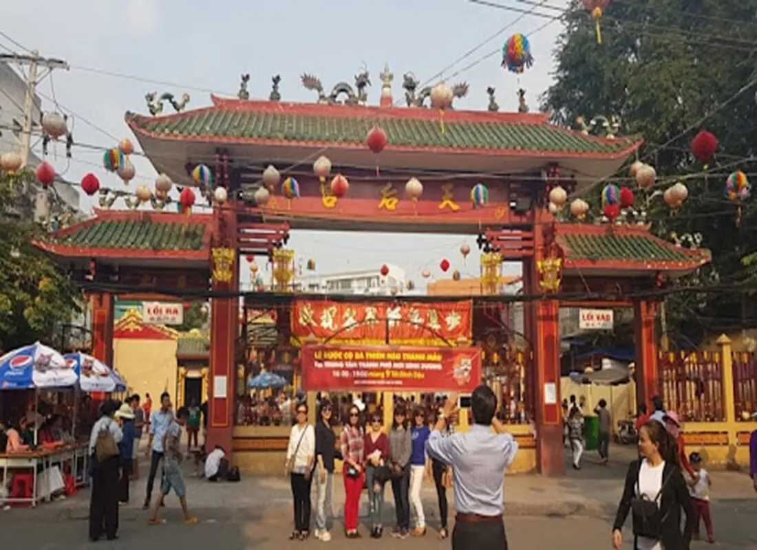 Bỏ t&uacute;i kinh nghiệm đi lễ ch&ugrave;a B&agrave; Thi&ecirc;n Hậu B&igrave;nh Dương từ A đến Z 6