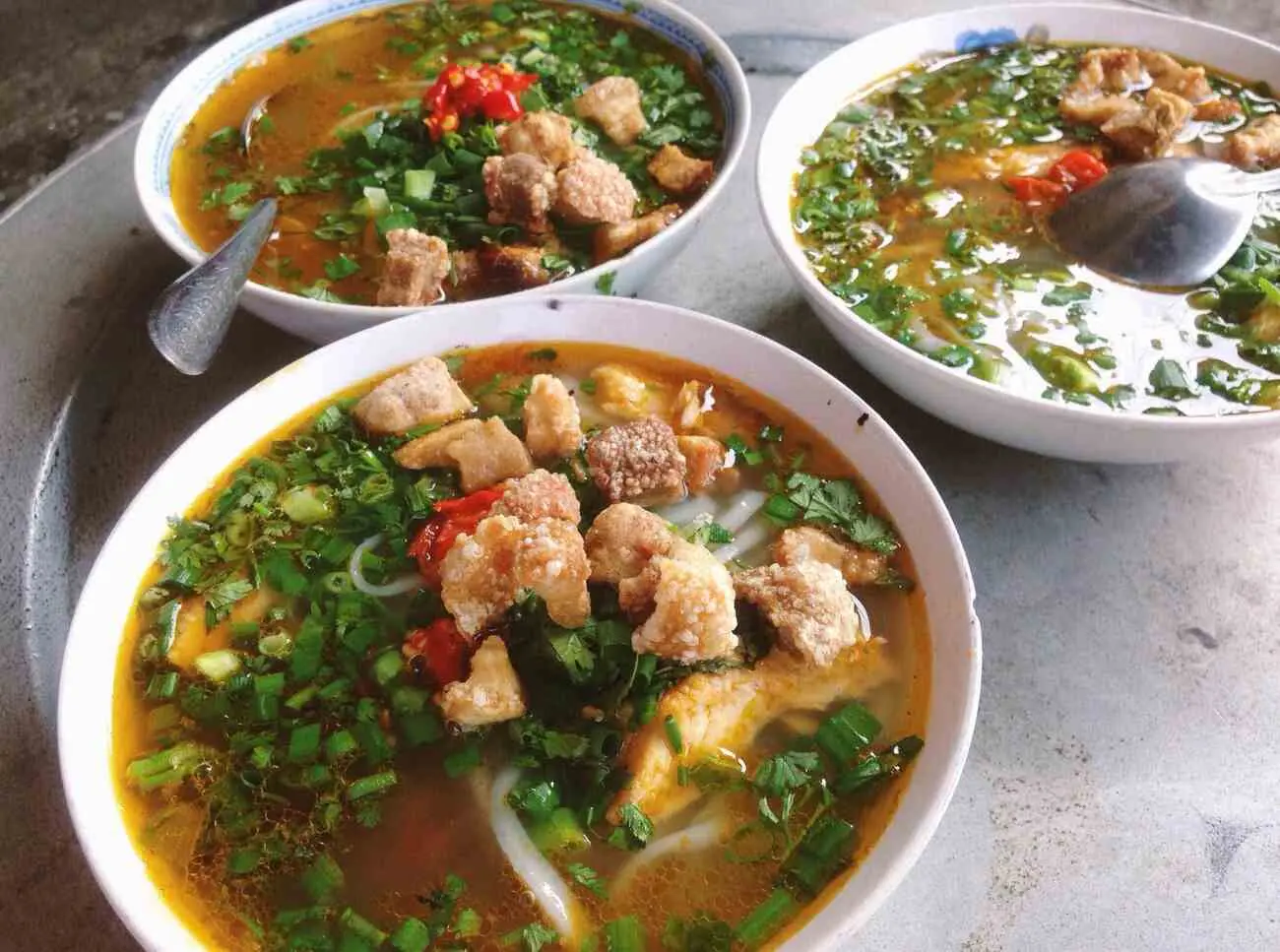 Bật m&iacute; Top qu&aacute;n b&aacute;nh canh ngon Đồng Xo&agrave;i, hương vị hấp dẫn kh&oacute; cưỡng 4
