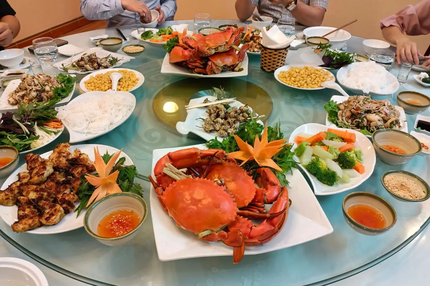 Bật m&iacute; top qu&aacute;n hải sản B&igrave;nh Phước si&ecirc;u ngon d&agrave;nh cho t&iacute;n đồ ăn uống 12