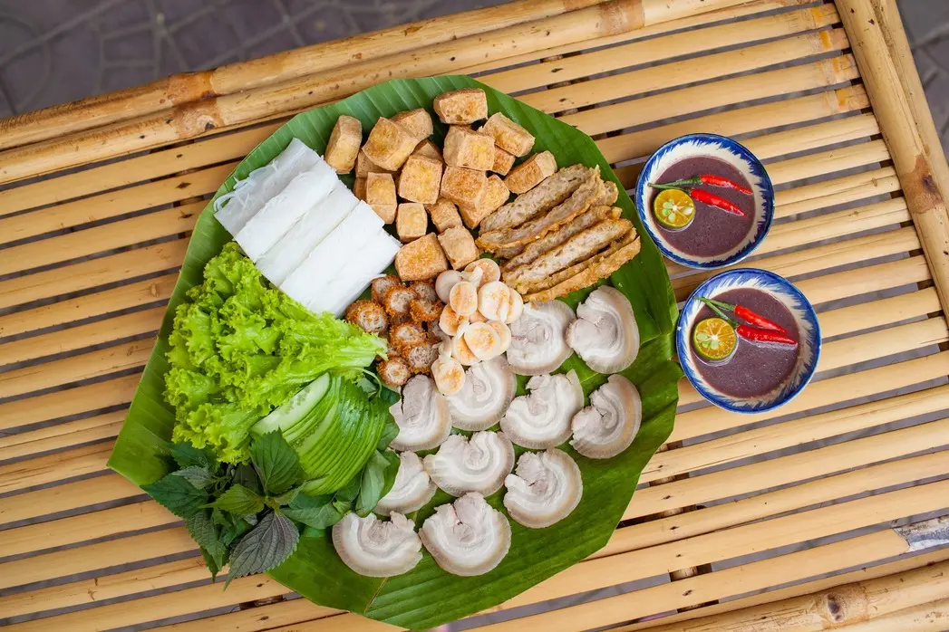 Bỏ t&uacute;i Top qu&aacute;n b&uacute;n đậu mắm t&ocirc;m B&igrave;nh Phước d&agrave;nh cho t&iacute;n đồ ẩm thực 7