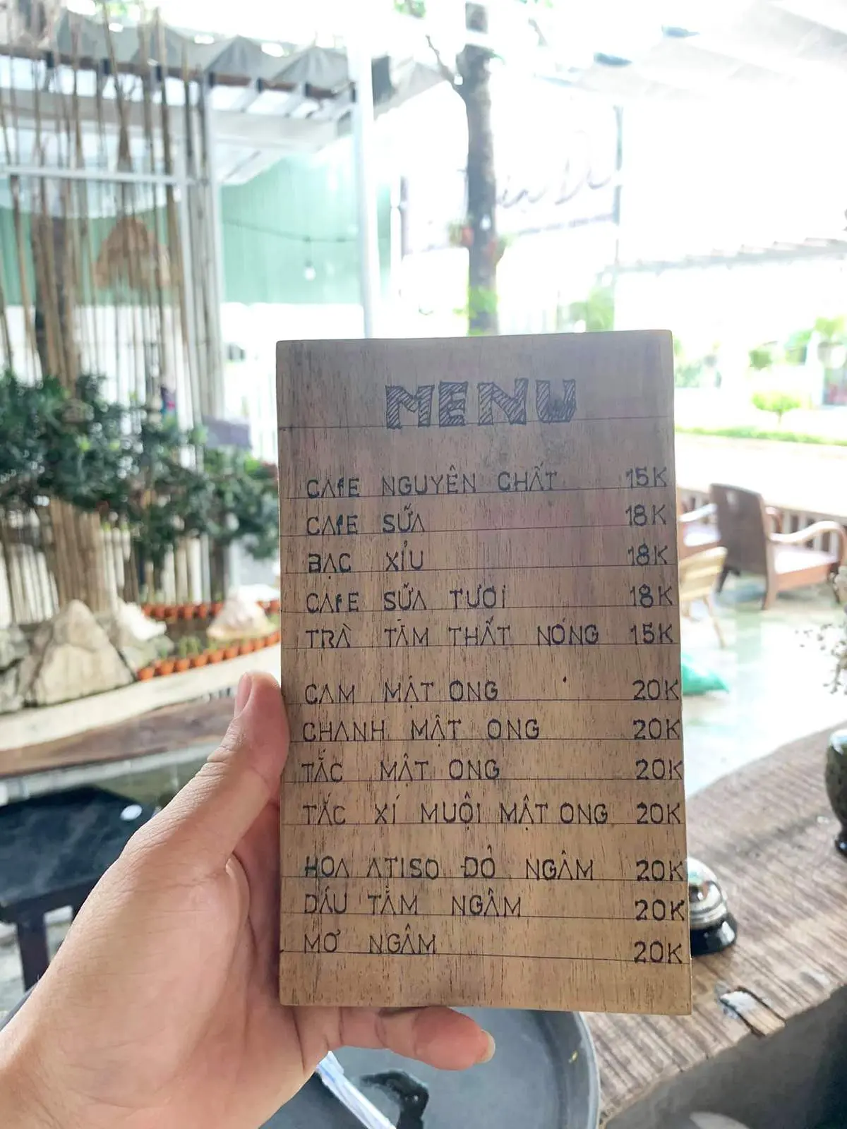 Cafe Thi&ecirc;n Di nhỏ xinh giữa l&ograve;ng th&agrave;nh phố Đồng Xo&agrave;i 7