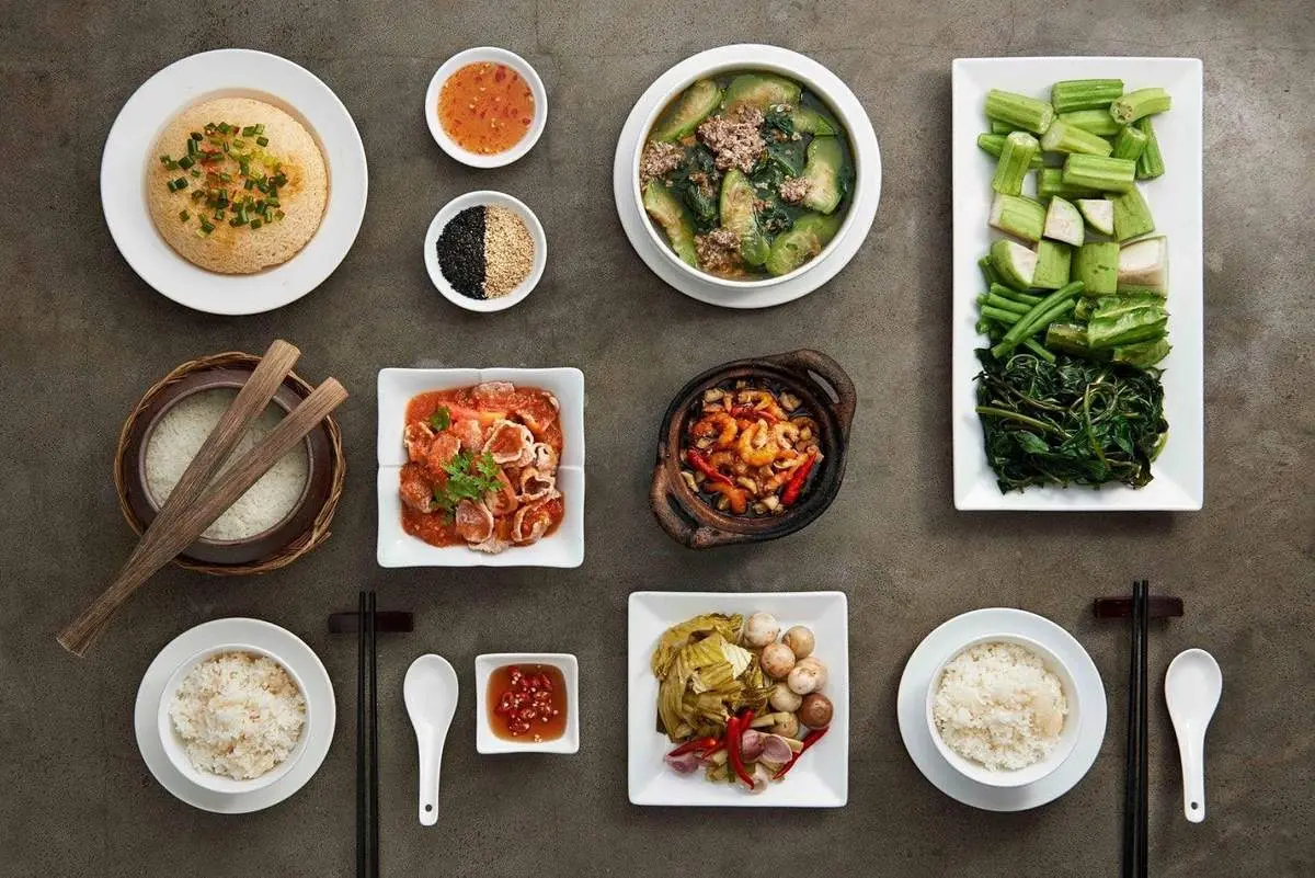 Cơm ni&ecirc;u Diệu Hiền, qu&aacute;n ăn tin d&ugrave;ng của thực kh&aacute;ch khi du lịch B&igrave;nh Phước 6