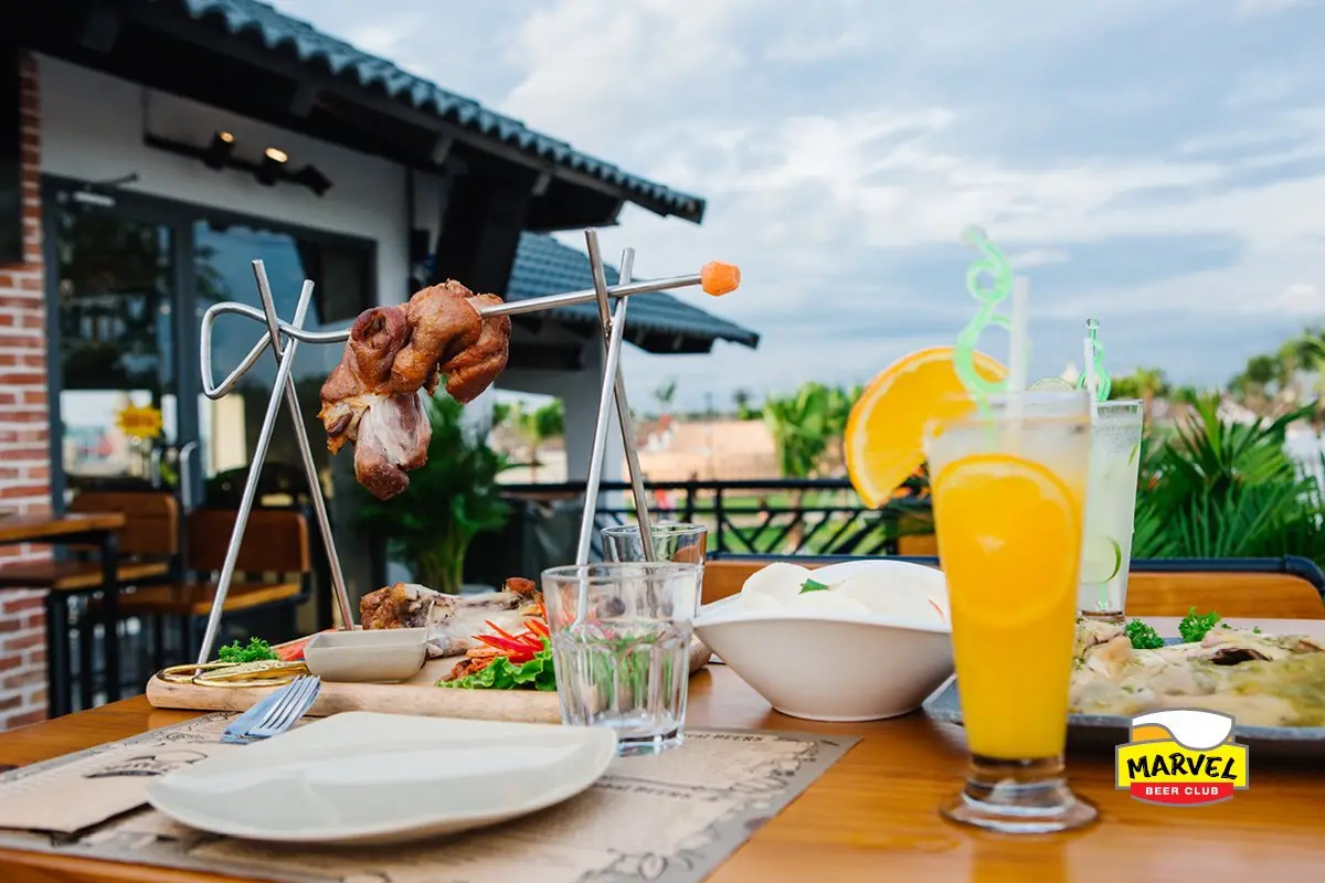 Đến Marvel Beer Club trải nghiệm kh&ocirc;ng gian ẩm thực sang trọng, đẳng cấp 2