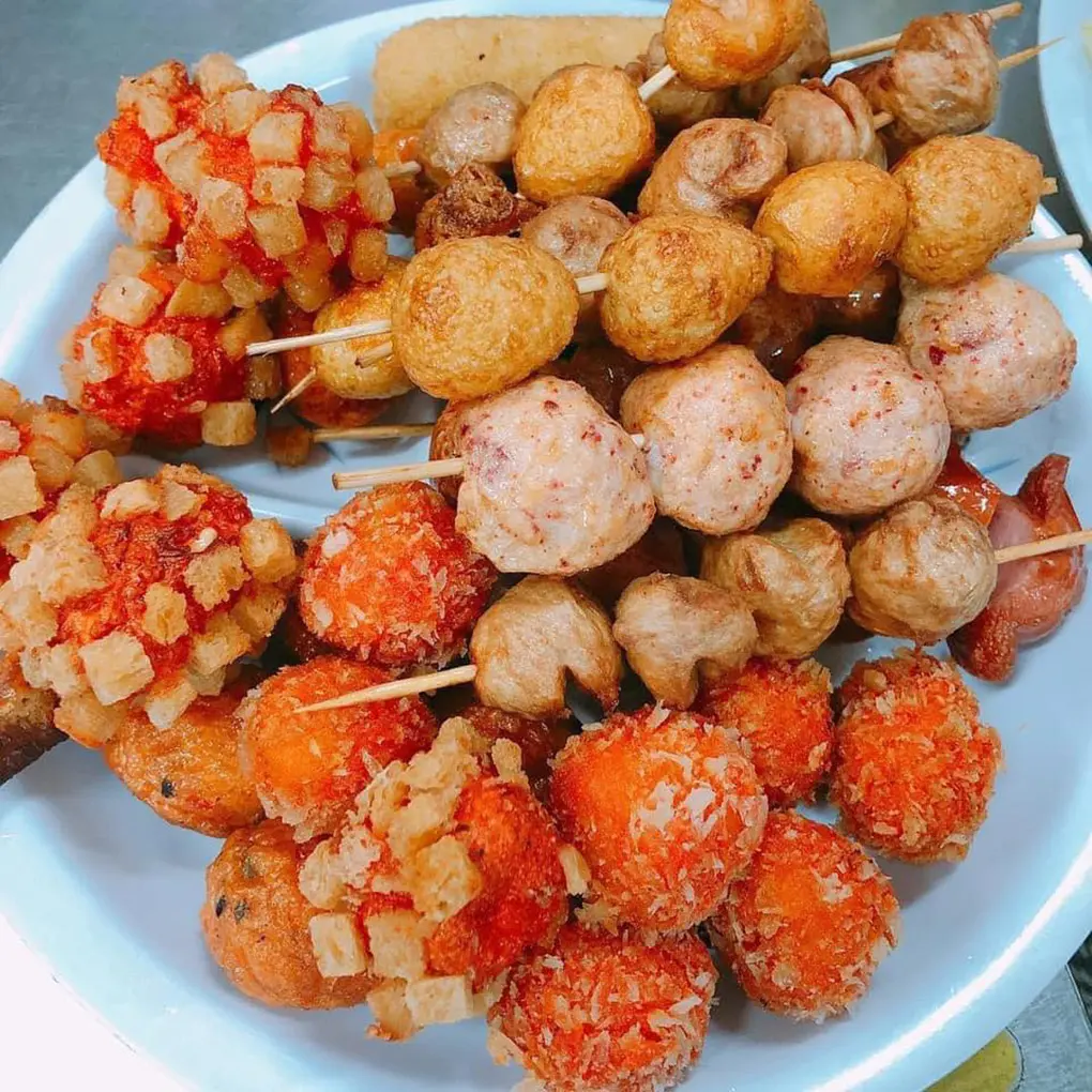 Gh&eacute; Phố ăn vặt thằng Bờm kh&aacute;m ph&aacute; toạ độ ăn uống si&ecirc;u hấp dẫn 14