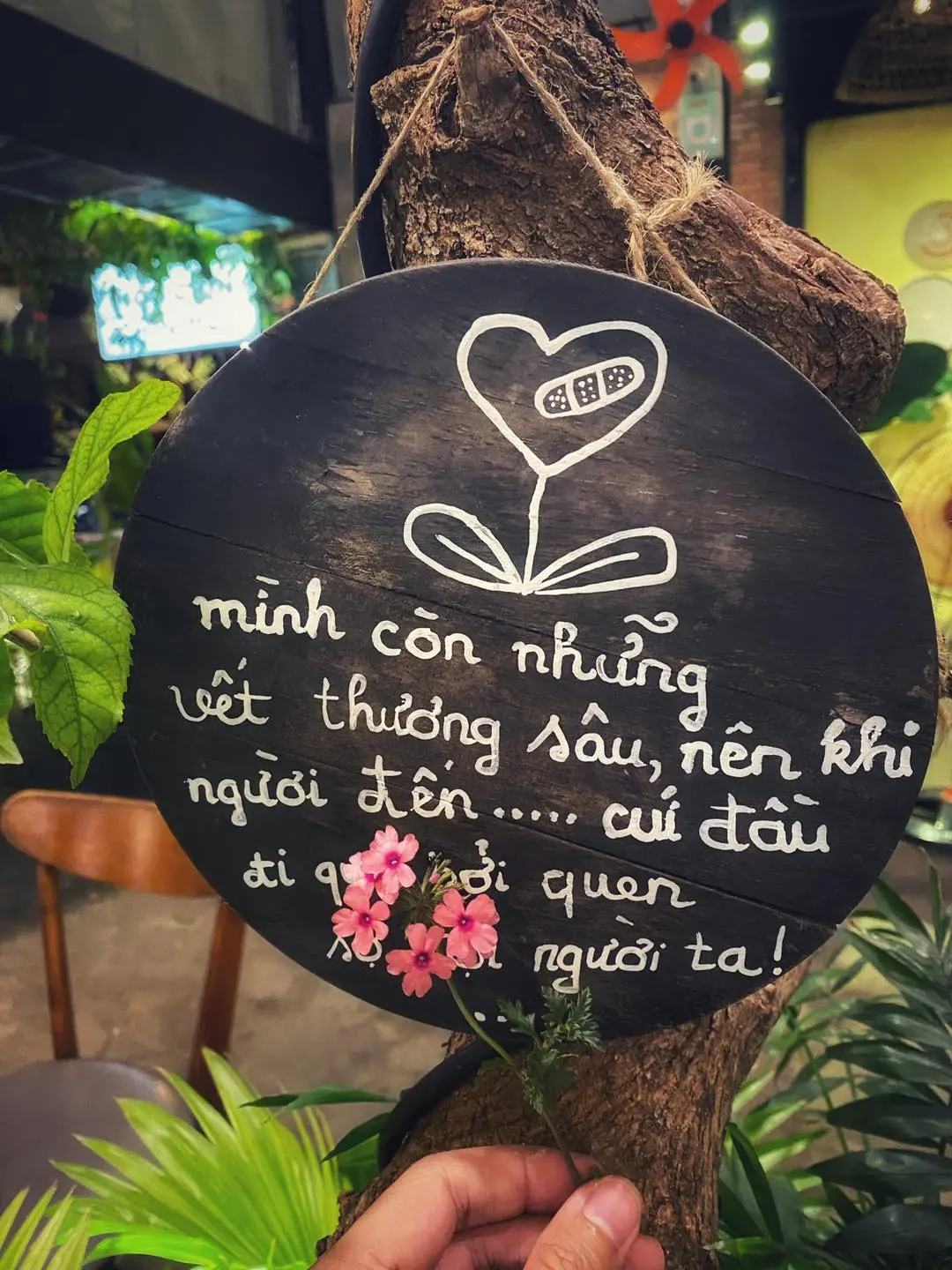 Kh&aacute;m ph&aacute; Tiệm c&agrave; ph&ecirc; 1991 cực độc đ&aacute;o tại Đồng Xo&agrave;i 8
