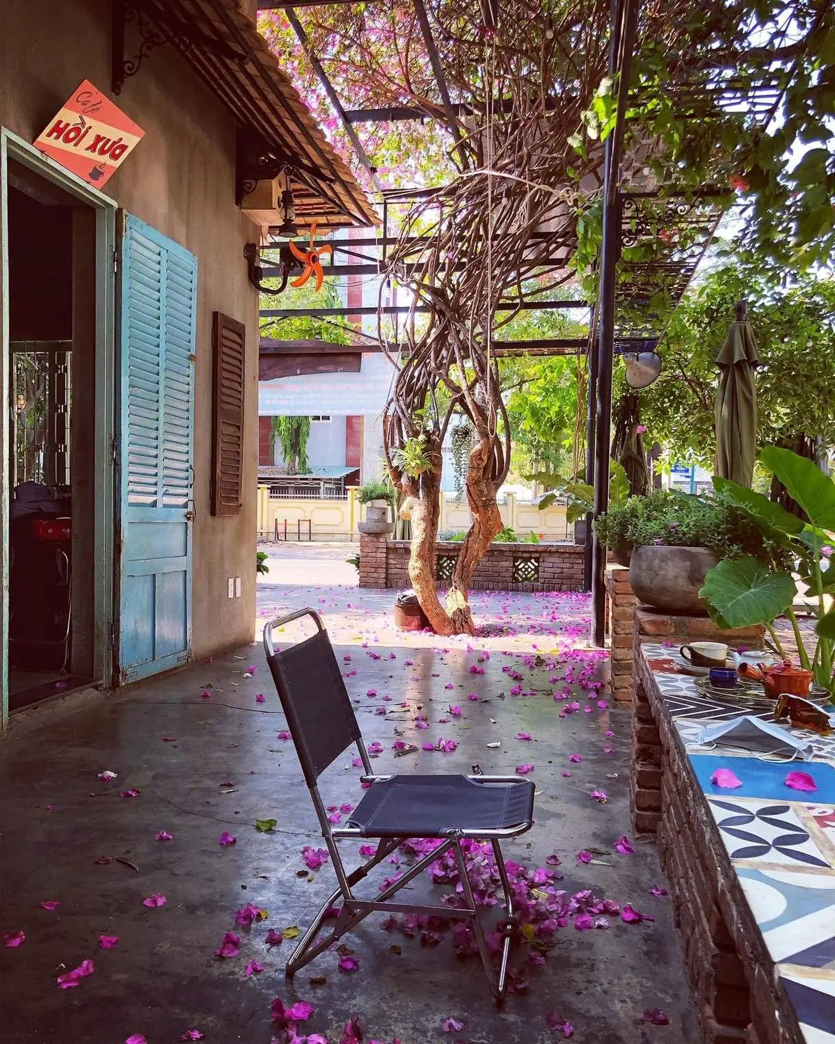 Kh&aacute;m ph&aacute; Tiệm Cafe Hồi Xưa, một v&ugrave;ng trời đầy ắp k&yacute; ức 8