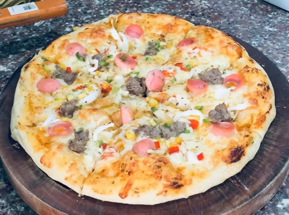 L&ecirc;&rsquo;s Home Pizza Coffee, pizza &Yacute; nhưng khẩu vị Việt 3