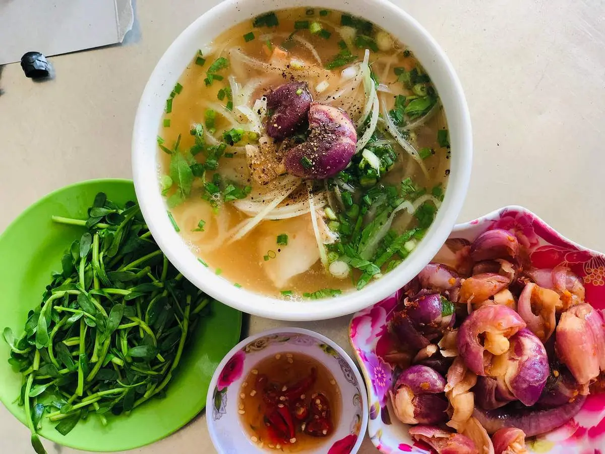 Thưởng thức Bánh canh cá lóc Đồng Xoài và hương vị hấp dẫn khó quên 5
