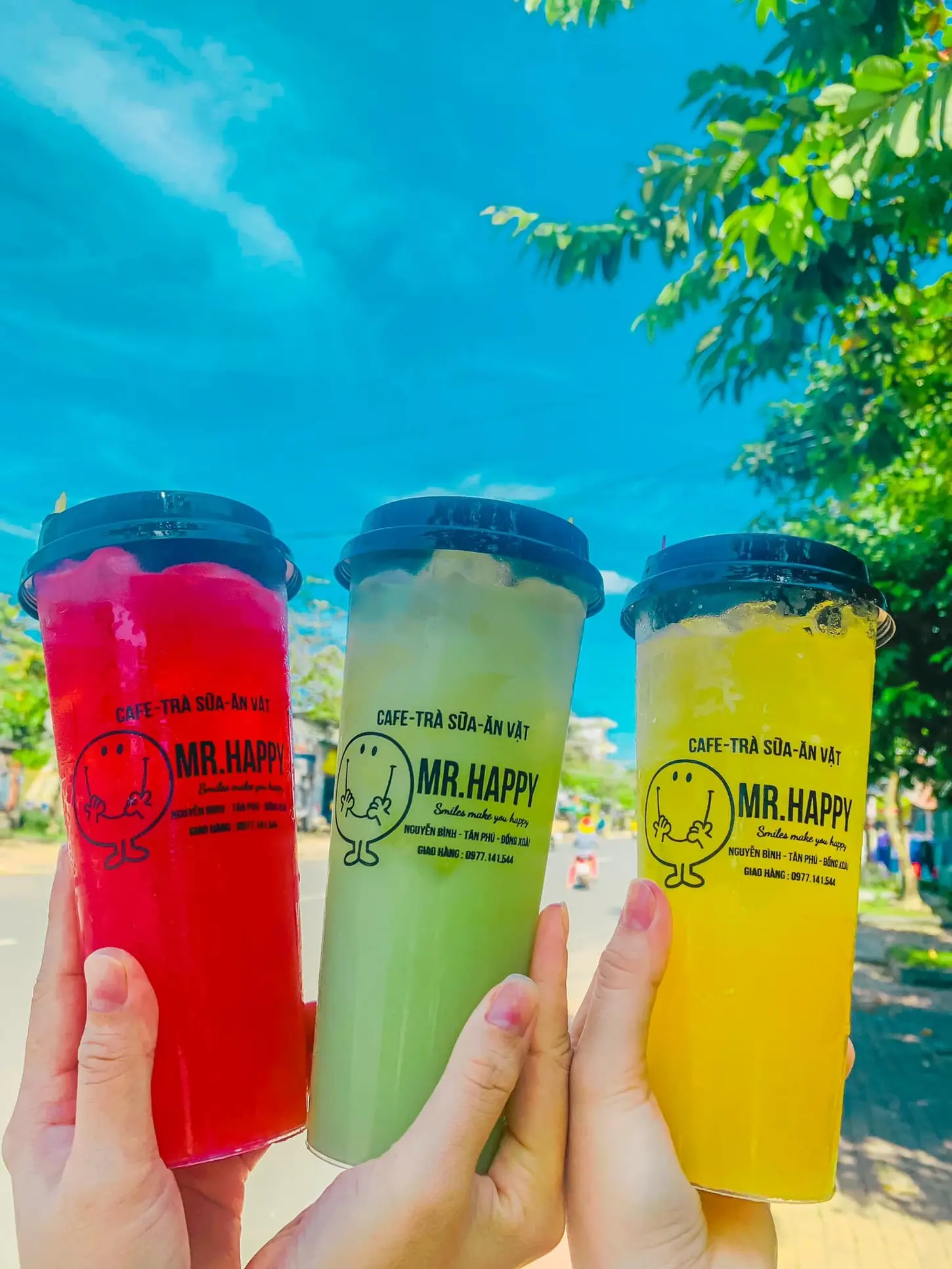 Thưởng thức Tr&agrave; sữa Mr.Happy để cảm nhận hương vị vui tươi của ng&agrave;y h&egrave; 11