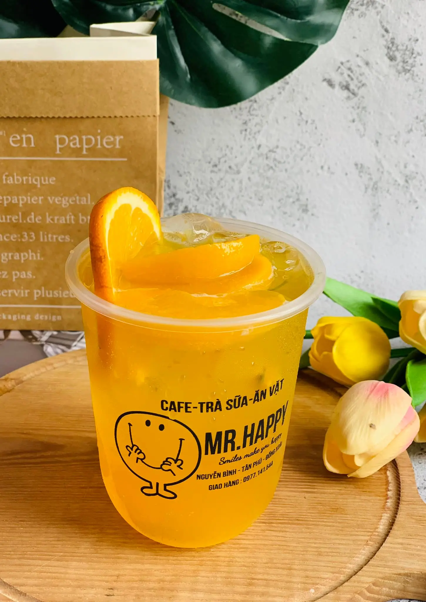 Thưởng thức Tr&agrave; sữa Mr.Happy để cảm nhận hương vị vui tươi của ng&agrave;y h&egrave; 12