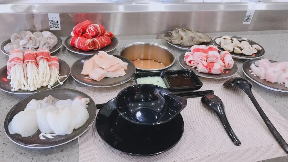 Trải nghiệm Lẩu băng chuyền Kaposachi ngon qu&ecirc;n lối về 4
