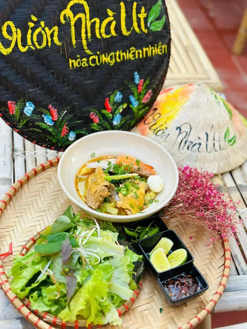 Vườn Nh&agrave; &Uacute;t, Hội An thu nhỏ ngay giữa trung t&acirc;m th&agrave;nh phố Đồng Xo&agrave;i 6
