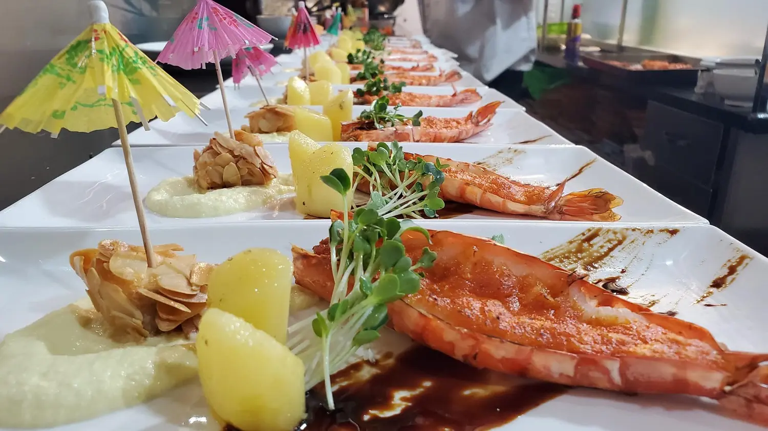 Vỹ Dạ Qu&aacute;n nh&agrave; h&agrave;ng kh&ocirc;ng thể bỏ qua khi đến B&igrave;nh Phước 13