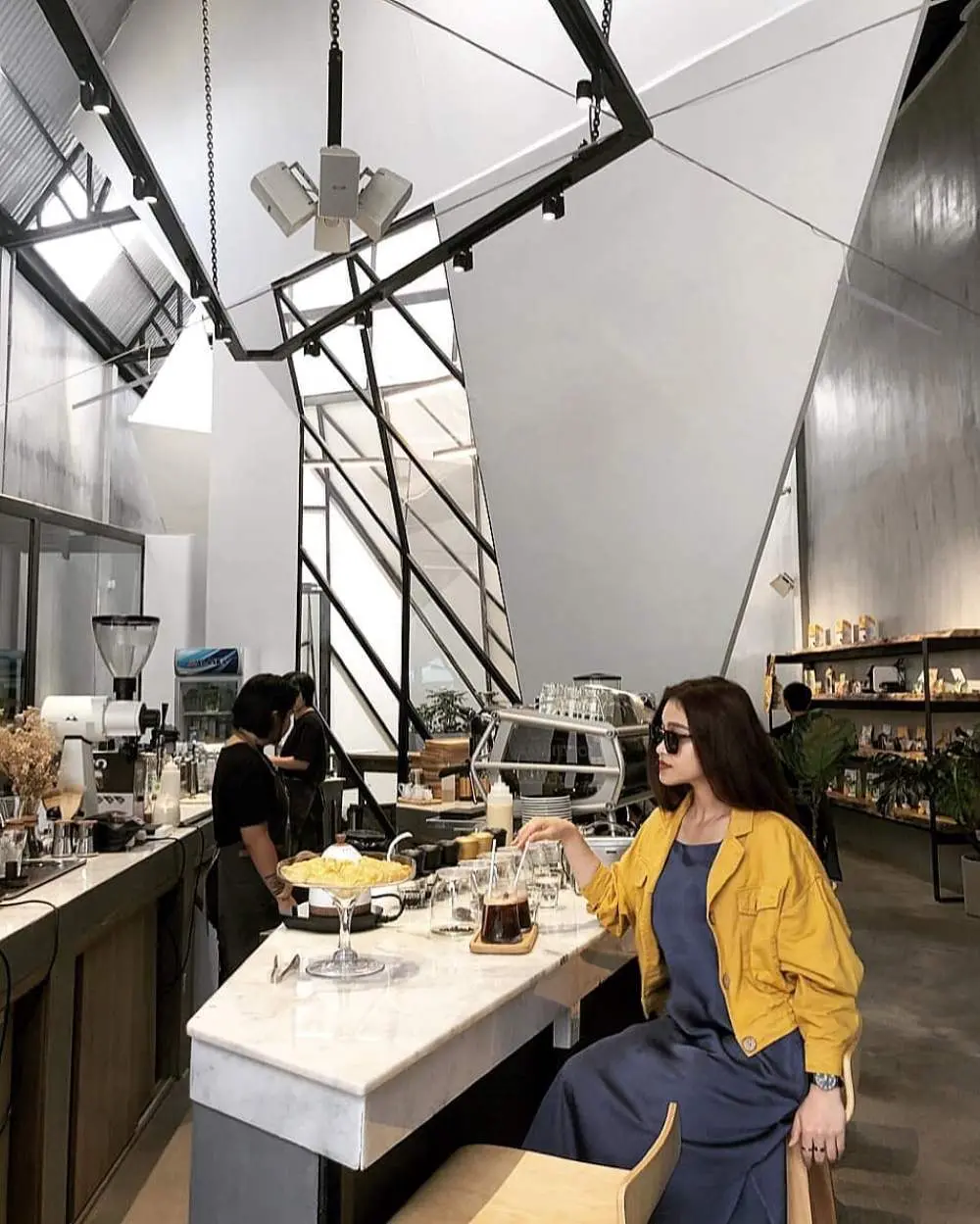 Gh&eacute; SOUL Roastery BMT để thưởng thức hương vị c&agrave; ph&ecirc; phin chuẩn Ban M&ecirc; 10
