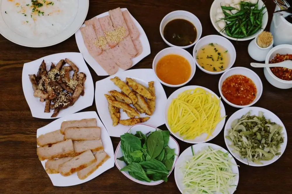 Lần đầu đến Bu&ocirc;n M&ecirc; Thuột ăn g&igrave; cho ngon bổ rẻ 8