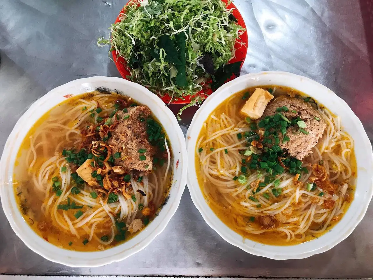 M&ecirc; mẩn với m&oacute;n B&uacute;n ri&ecirc;u Bu&ocirc;n Ma Thuột ngon kh&oacute; cưỡng 4