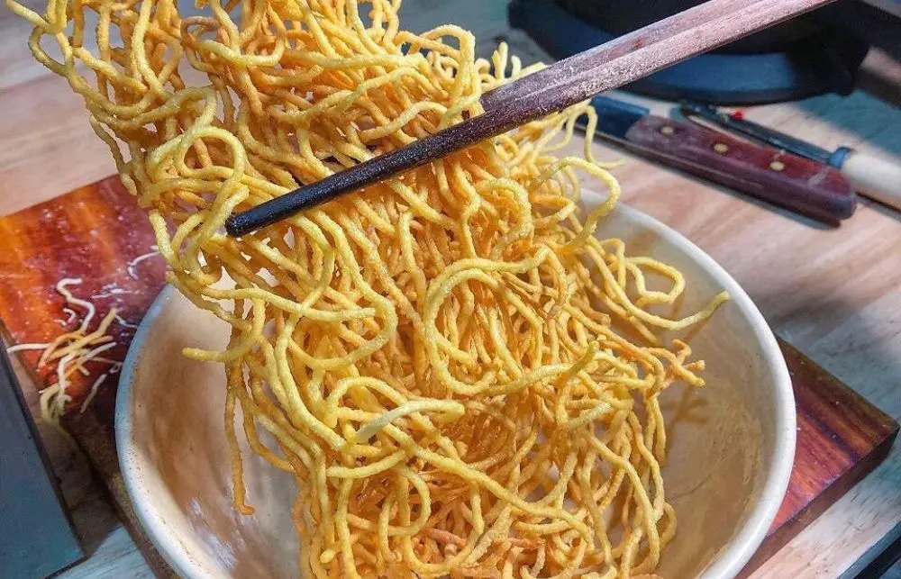 Thưởng thức m&oacute;n M&igrave; b&agrave; Hường Bu&ocirc;n Ma Thuột lạ miệng 6