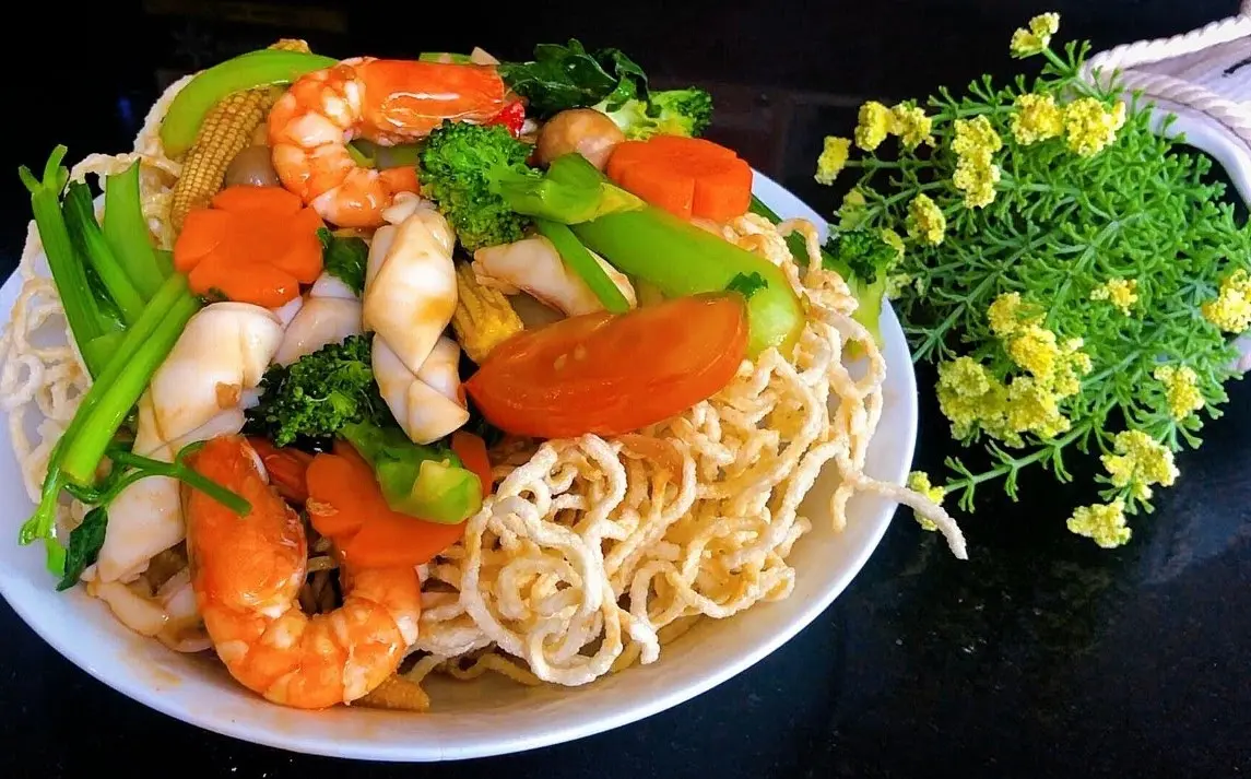 Thưởng thức m&oacute;n M&igrave; b&agrave; Hường Bu&ocirc;n Ma Thuột lạ miệng 7