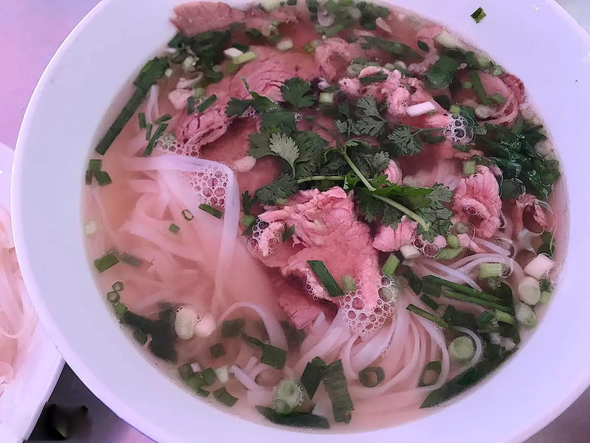 Top qu&aacute;n phở ngon Bu&ocirc;n Ma Thuột với hương vị đậm đ&agrave; nhất 12
