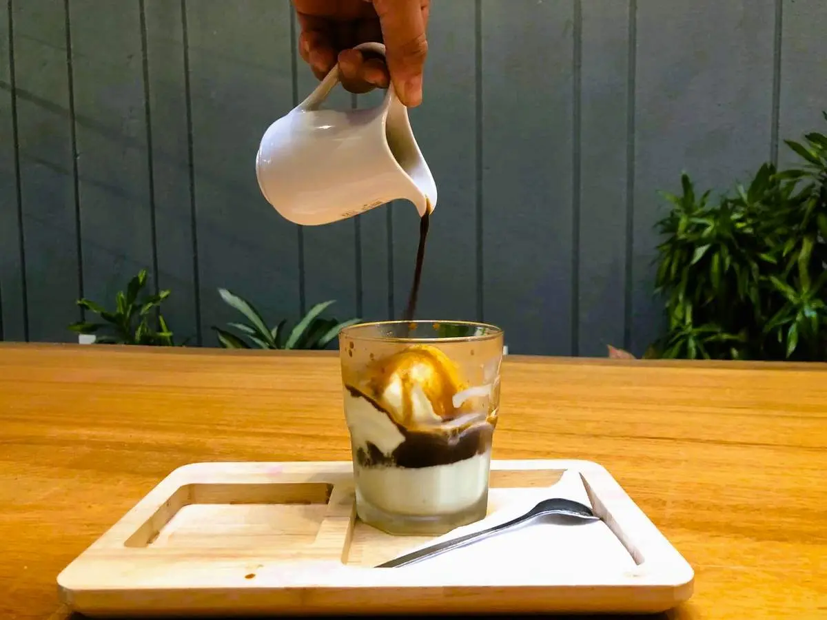 Đến Daklac Coffee để thưởng thức hương vị cà phê rang mộc chuẩn Ban Mê