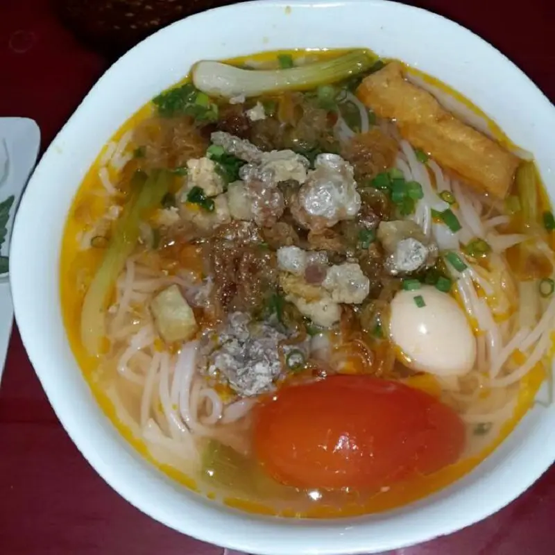 Ghé Bún riêu Nga để thưởng thức những bát bún riêu chất lượng
