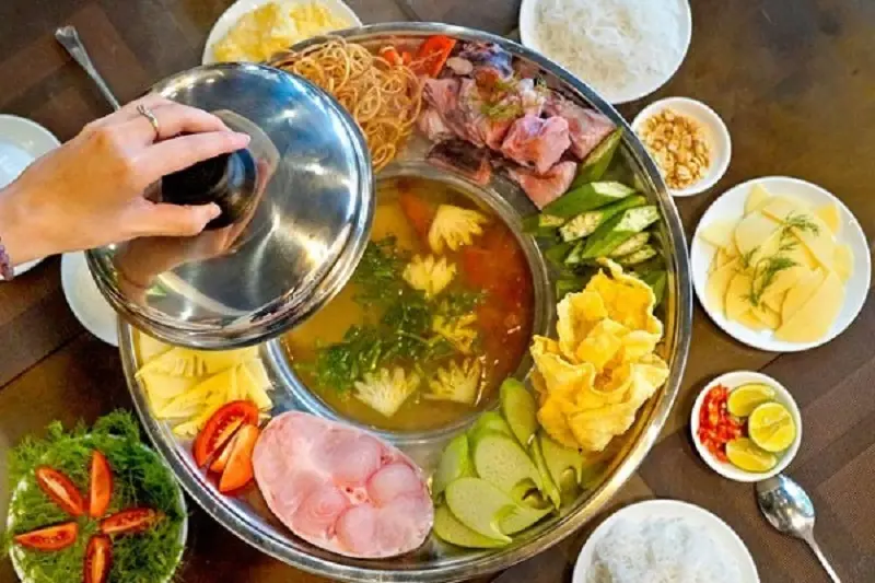 Thưởng thức ngay món Lẩu cá lăng Buôn Ma Thuột ngon nức tiếng