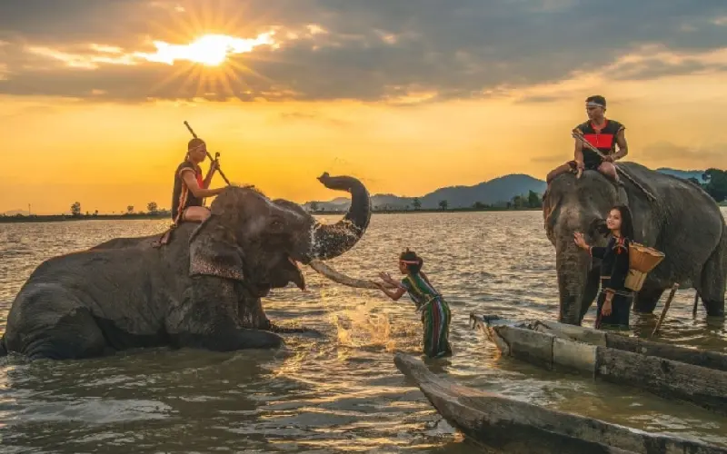 Về Bu&ocirc;n Đ&ocirc;n nghe tiếng chi&ecirc;ng rừng giữa v&ugrave;ng n&uacute;i T&acirc;y Nguy&ecirc;n 3