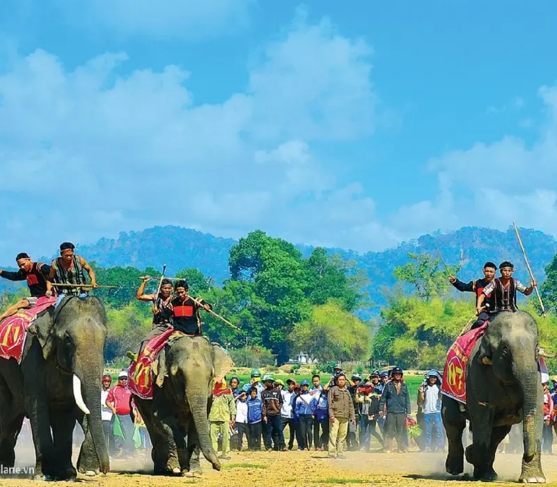Về Buôn Đôn nghe tiếng chiêng rừng giữa vùng núi Tây Nguyên