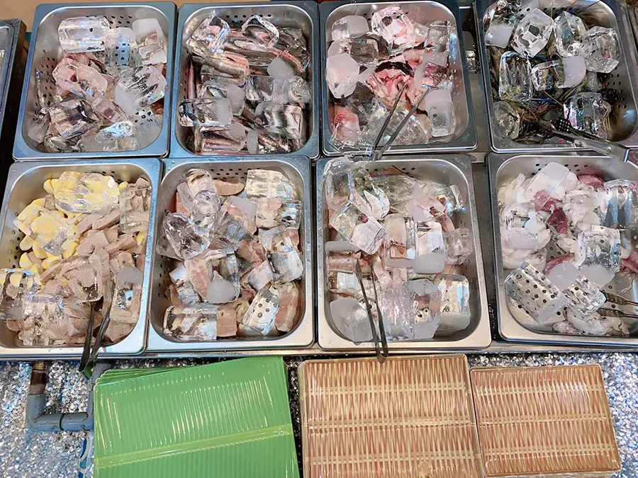 Gh&eacute; ẩm thực hải sản Ho&agrave;ng Hổ thưởng thức m&oacute;n ngon ba miền 12