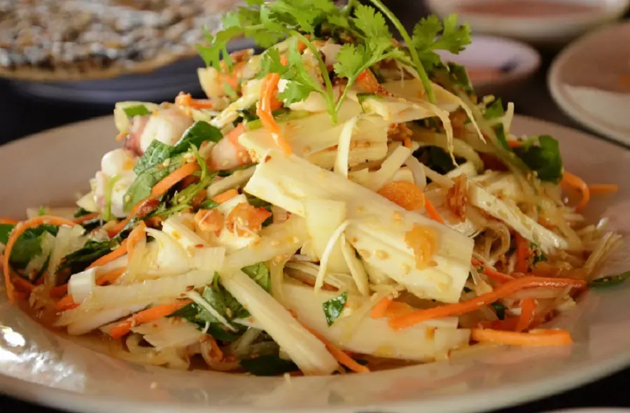 Thưởng thức Bồn bồn C&agrave; Mau, đặc sản d&acirc;n d&atilde; của v&ugrave;ng đất mũi 9