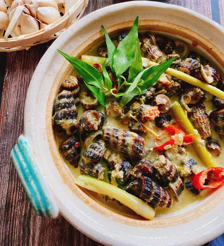 Thưởng thức Ốc len x&agrave;o dừa C&agrave; Mau với hương vị đậm đ&agrave;, kh&oacute; qu&ecirc;n 4