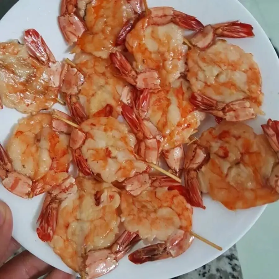 Thưởng thức t&ocirc;m lụi C&agrave; Mau, m&oacute;n ngon độc lạ v&ugrave;ng Đất Mũi 2