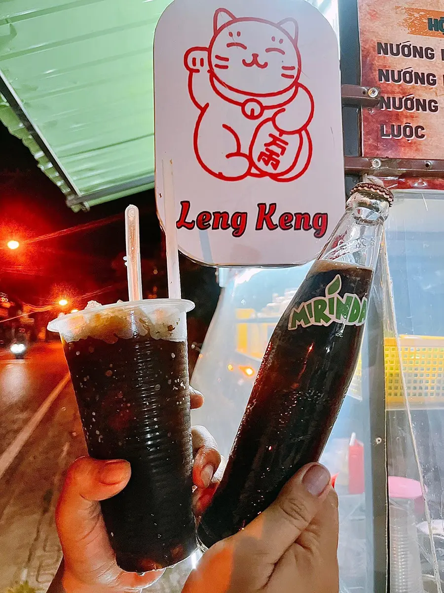 Tiệm Leng Keng C&agrave; Mau, qu&aacute;n nước tuổi thơ của giới trẻ phố thị 7