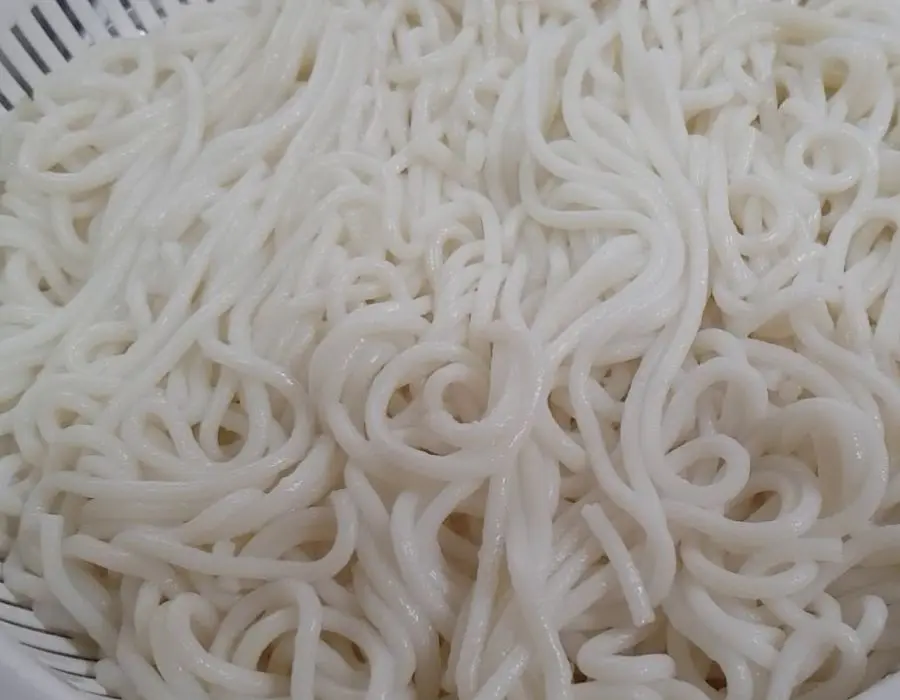Trải nghiệm m&oacute;n b&aacute;nh tầm cay hẻm Vĩnh Quang ngon lừng danh 2