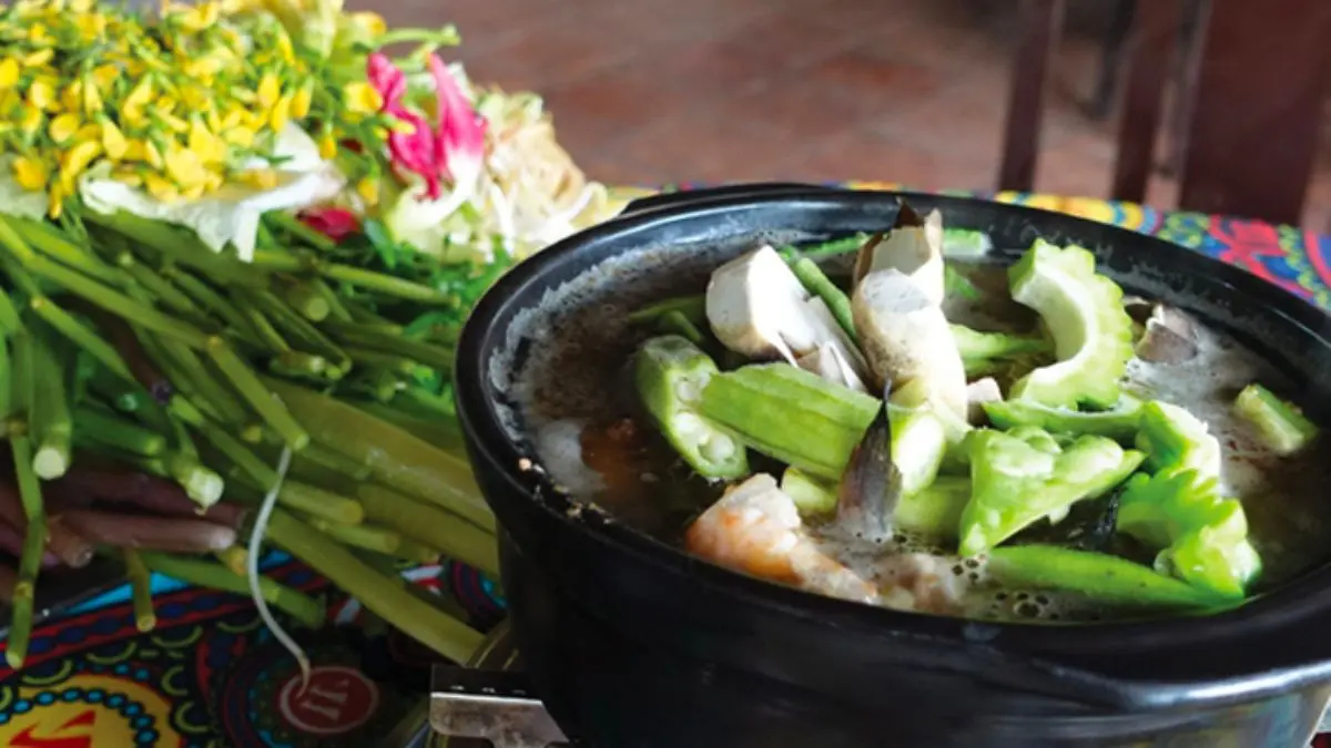 Lẩu rau rừng Cà Mau, món ngon dân dã đậm chất Nam Bộ