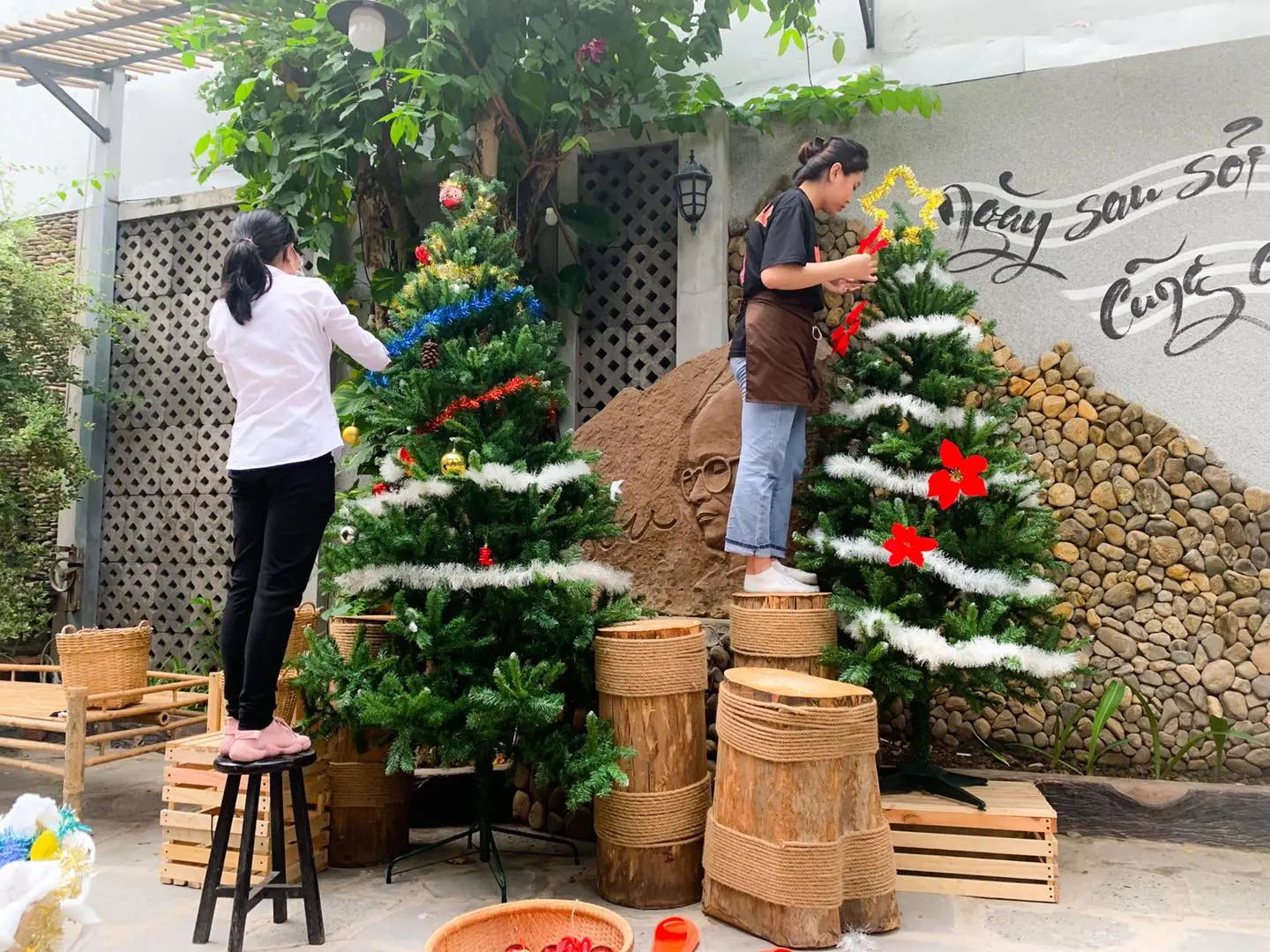 C&aacute;nh N&acirc;u Garden Cafe v&agrave; những đ&ecirc;m nhạc acoustic đ&aacute;ng nhớ 11
