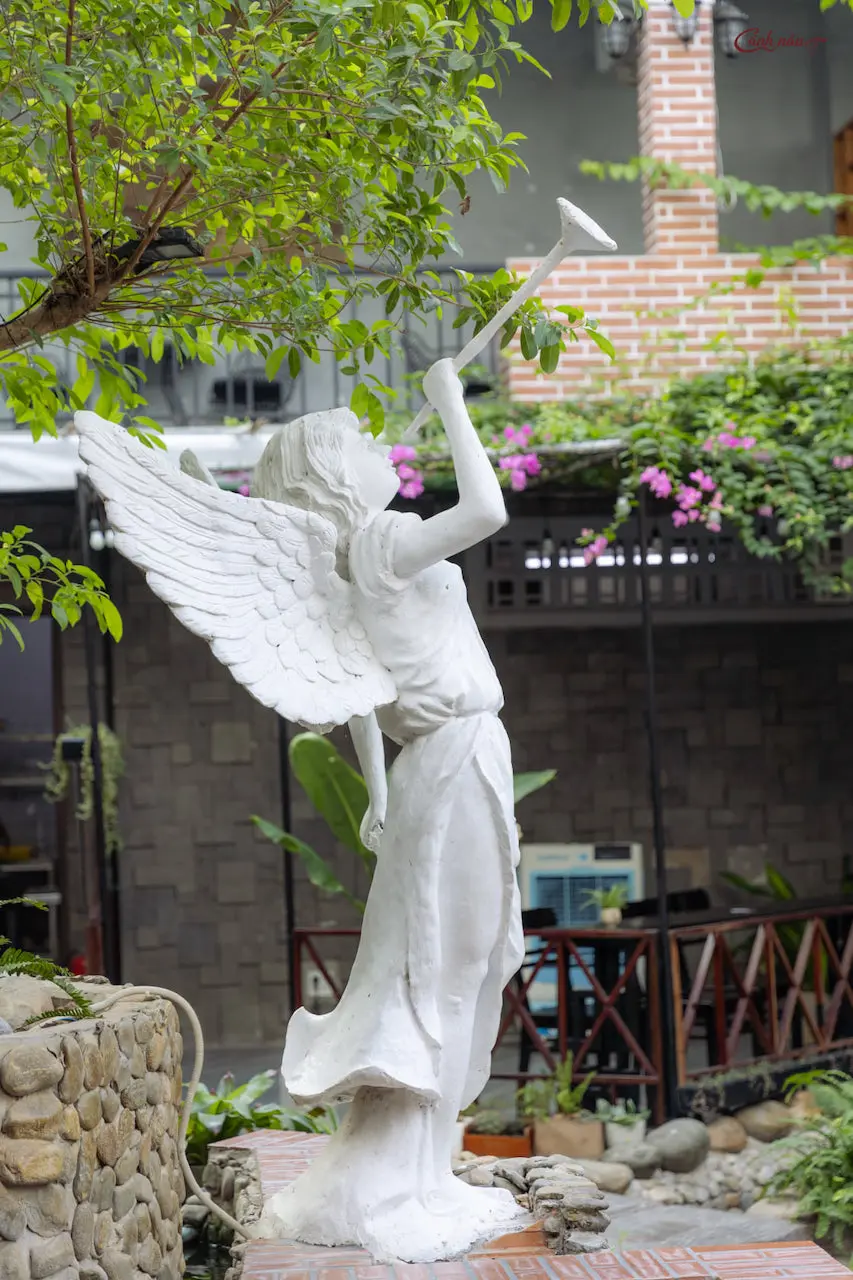 C&aacute;nh N&acirc;u Garden Cafe v&agrave; những đ&ecirc;m nhạc acoustic đ&aacute;ng nhớ 5
