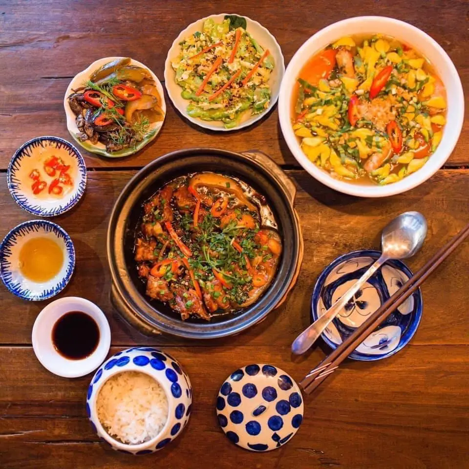 Cuối tuần chill c&ugrave;ng &acirc;m nhạc tại EMPI Coffee House Cần Thơ 10