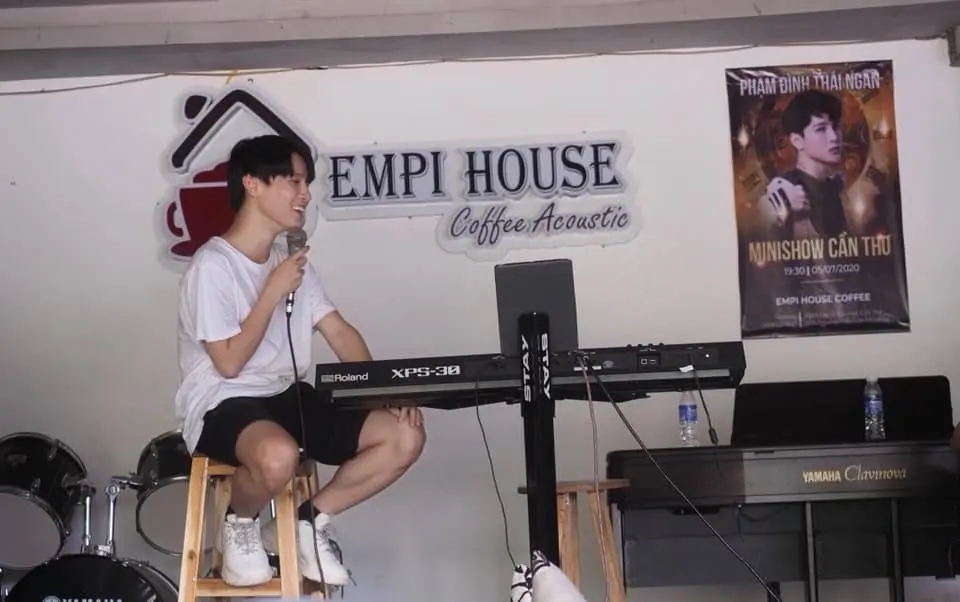 Cuối tuần chill c&ugrave;ng &acirc;m nhạc tại EMPI Coffee House Cần Thơ 14